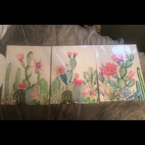 Set of three canvas watercolor artwork. - Picture 4 of 4